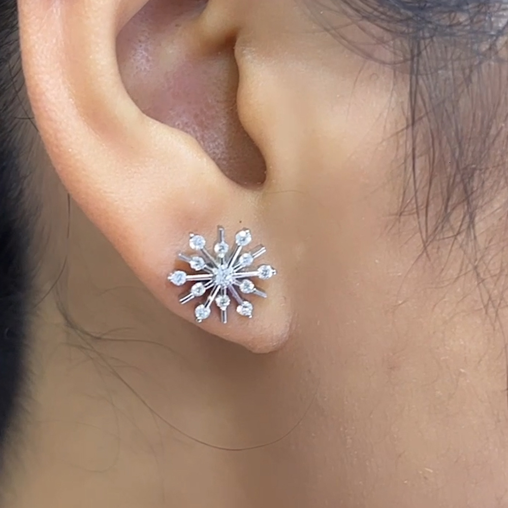 Snowflake earrings deals